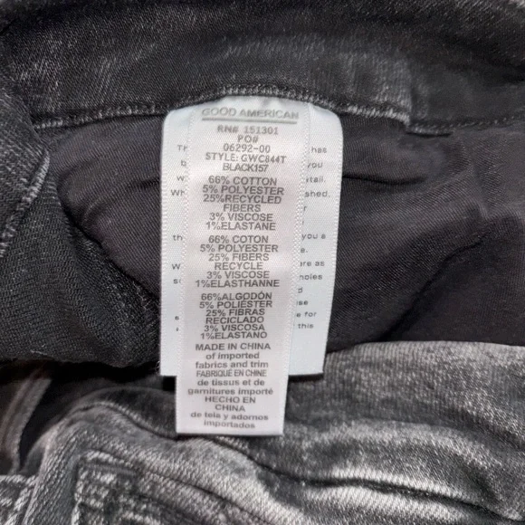 ✨NWT Good American Good Waist Crop Distress Knee - Picture 8 of 11